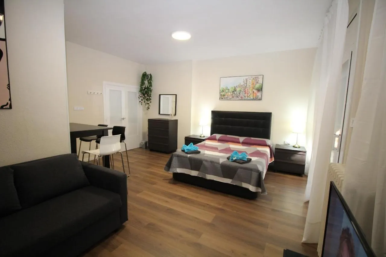 Bed & Breakfast Urgel Habitaciones Barcelona