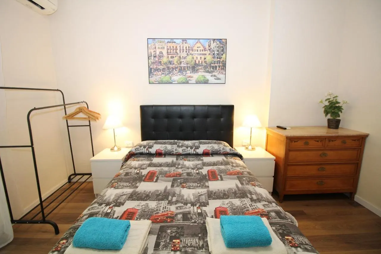 Bed & Breakfast Urgel Habitaciones Barcelona