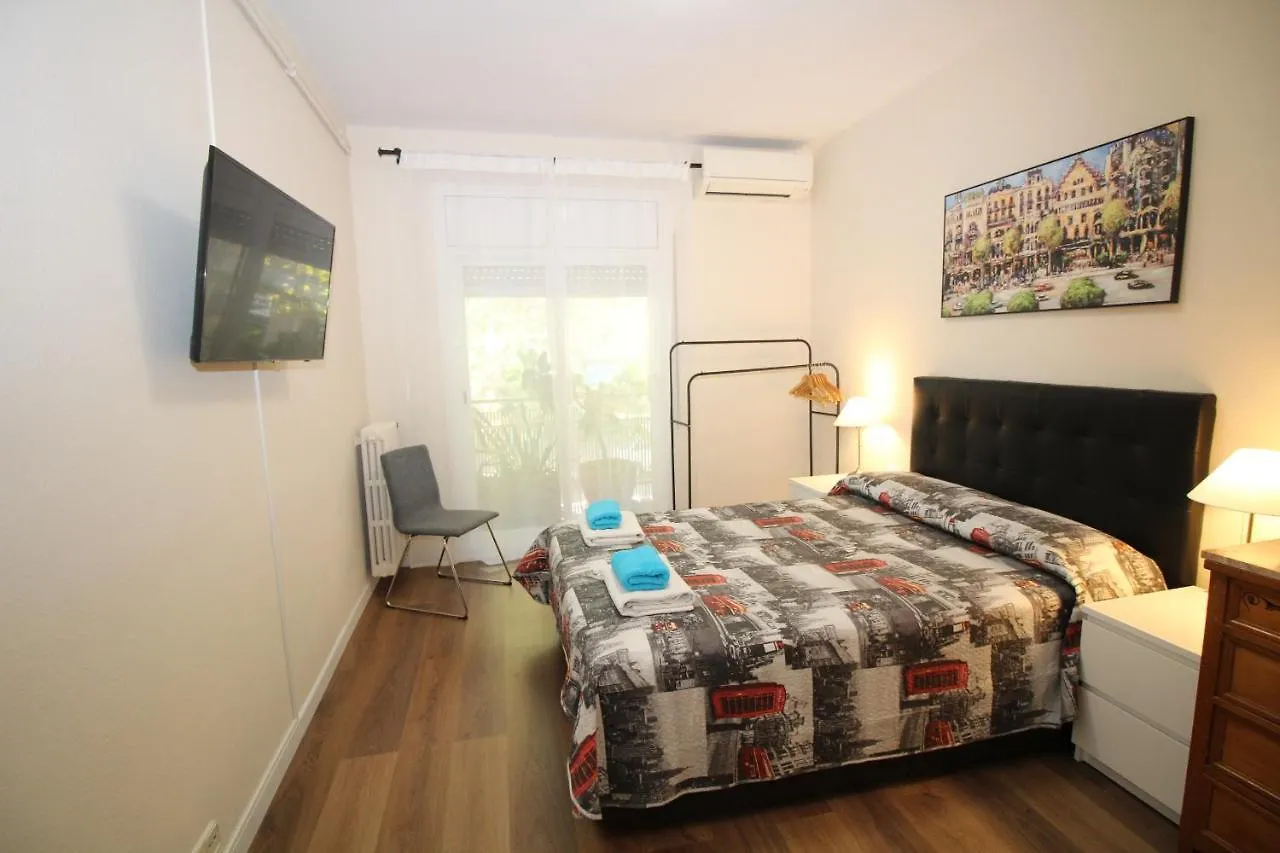 Urgel Habitaciones Barcelona Bed & Breakfast