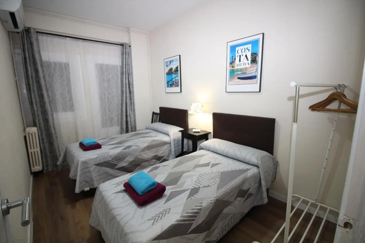 Urgel Habitaciones Barcelona Bed & Breakfast